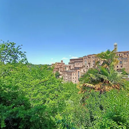 Casa Del Bravo - Camera Signorile '800 Sugli Antichi Orti Senesi ゲストハウス *