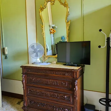 Casa Del Bravo - Camera Signorile '800 Sugli Antichi Orti Senesi Сієна